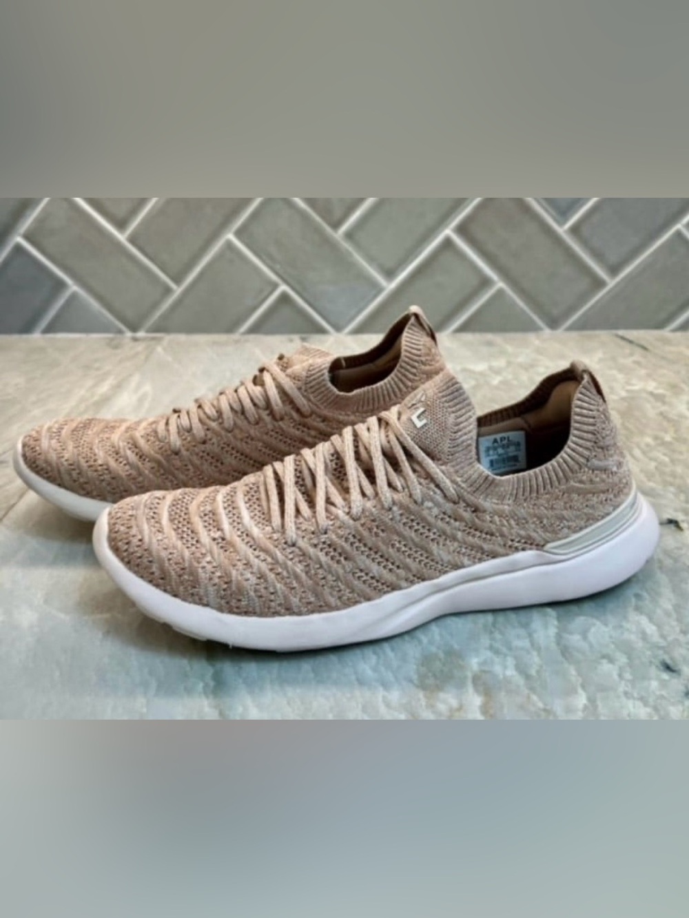 APL Techloom Wave Sneakers